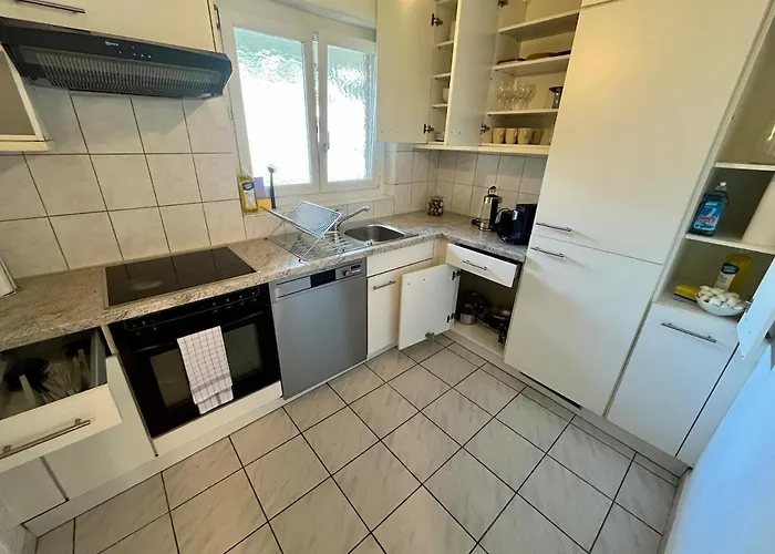 Basic & Comfy On Langgruetstrasse Apartment *